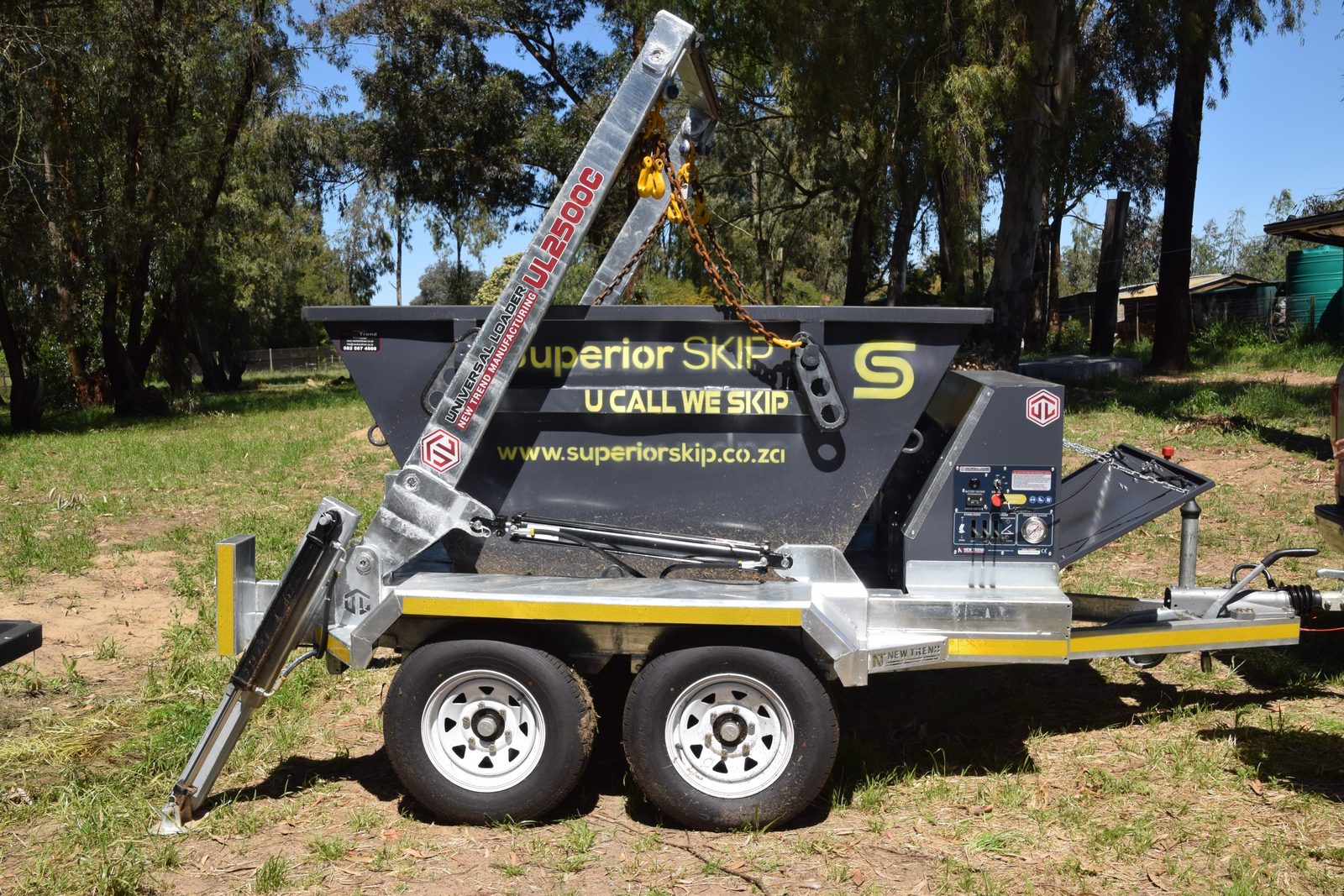 Skip bin on the Superior Skip trailer being delivered